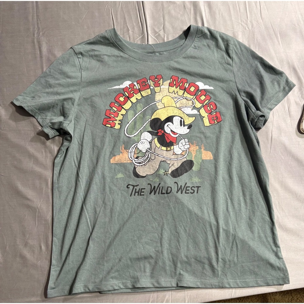 Disney Mickey Mouse The Wild West Graphic Tee Sage Green Large RN 117508